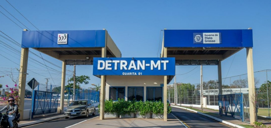 Detran realiza leilão online de veículos inservíveis no dia 15 de abril