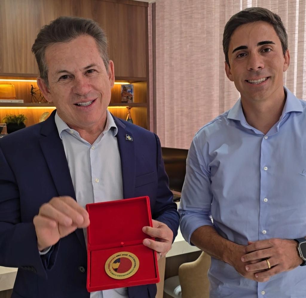 Governador recebe prêmio nacional por alfabetização na idade certa