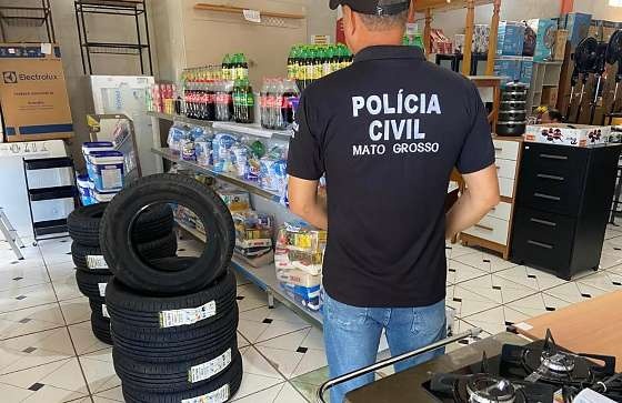 Loja que obrigava idosos a gastarem benefícios do INSS em mercadorias é alvo de operação em MT