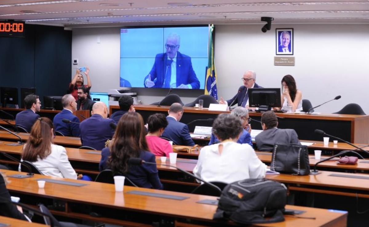 Aumento de imposto sobre equipamentos médicos prejudica hospitais e pacientes