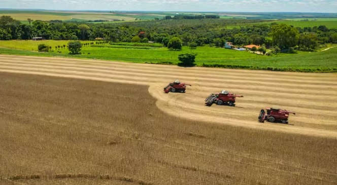 Venda de máquinas agrícolas deve ter quinto ano de retração no Brasil