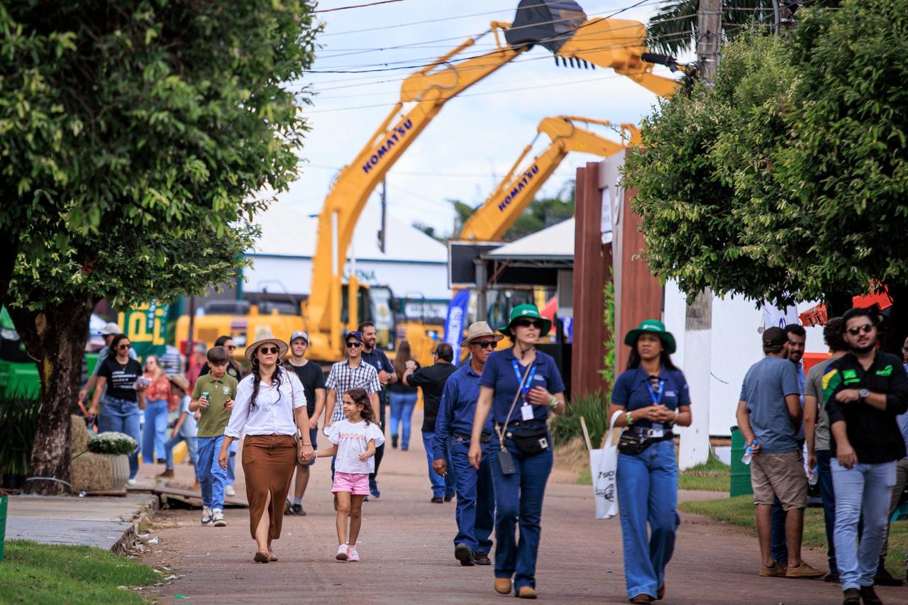 Norte Show 2026 começa com público recorde de 30 mil pessoas em um único dia