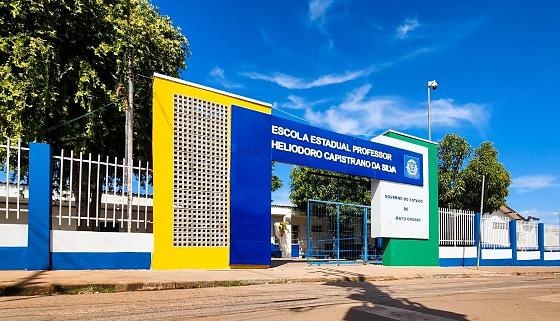 Professor é agredido por aluno dentro de escola cívico-militar de Cuiabá
