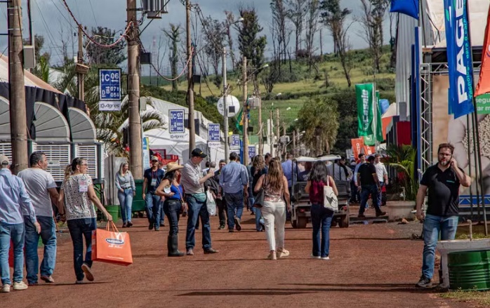 Governo lança linha de crédito de R$ 10 bilhões durante Agrishow