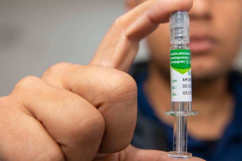SES monitora casos de meningite e reforça importância da vacinação