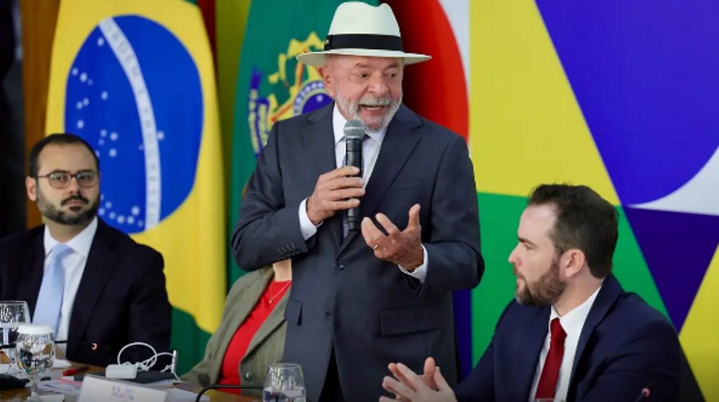Governo anuncia novo Desenrola para quem ganha até R$ 8,1 mil