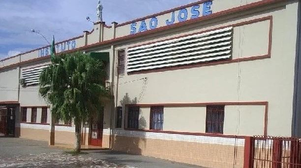 Ataque a tiros em escola no Acre deixa dois mortos e ao menos cinco feridos; Autor dos disparos é aluno de 13 anos