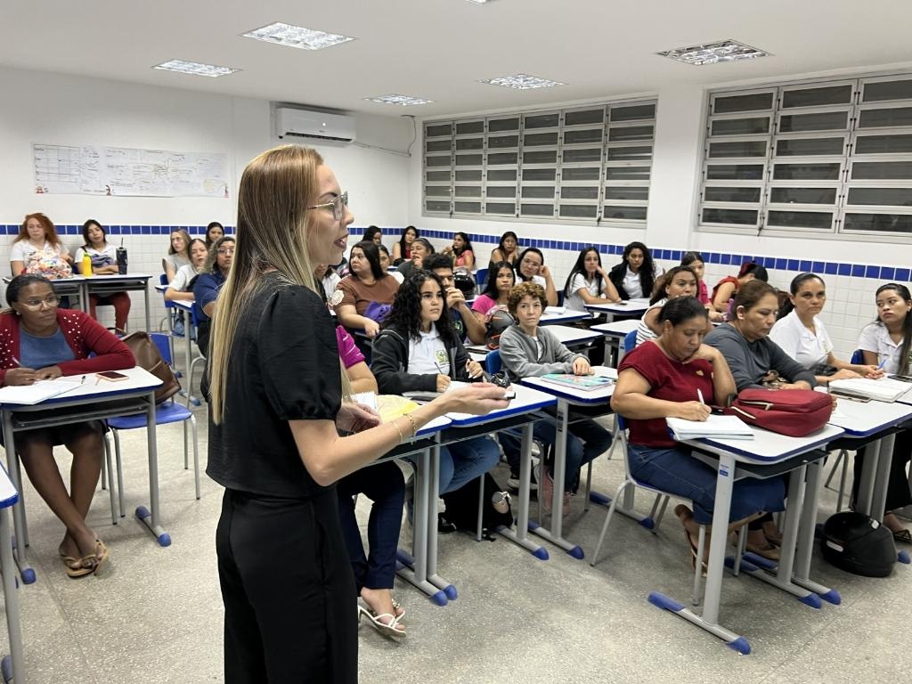 Inscrições para os cursos técnicos noturnos gratuitos vão até domingo (10)