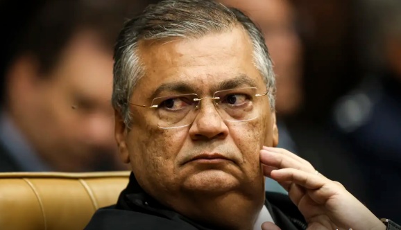 Dino diz que pagamento de novos penduricalhos está proibido