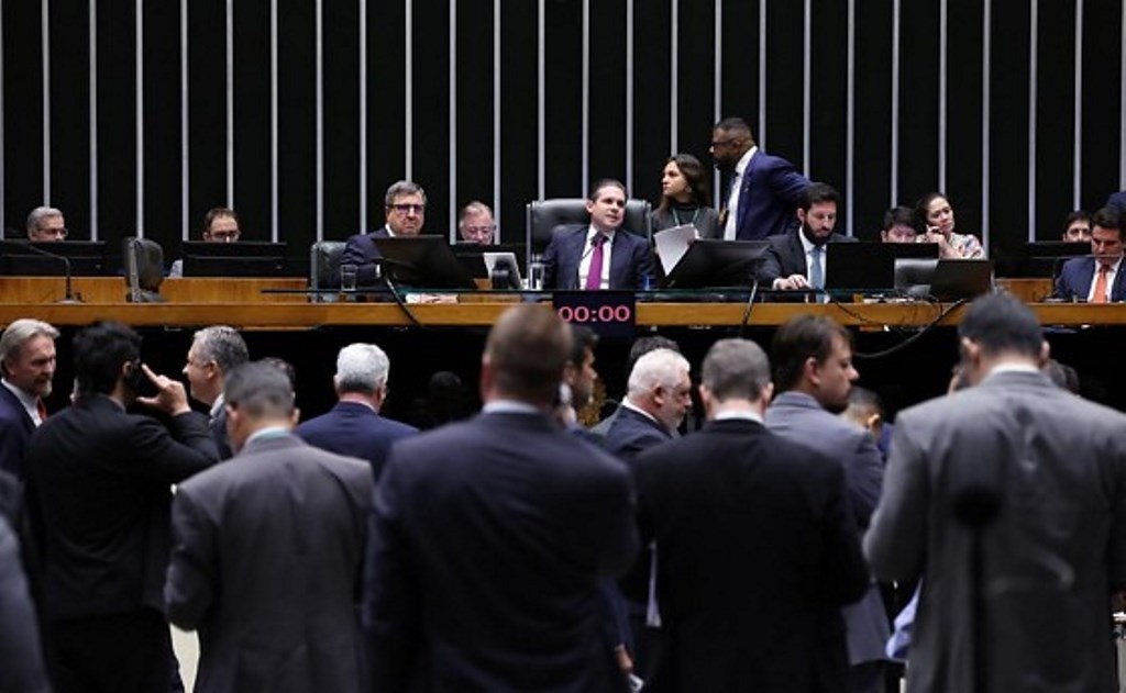 Câmara aprova aumento de penas para estupro e assédio sexual