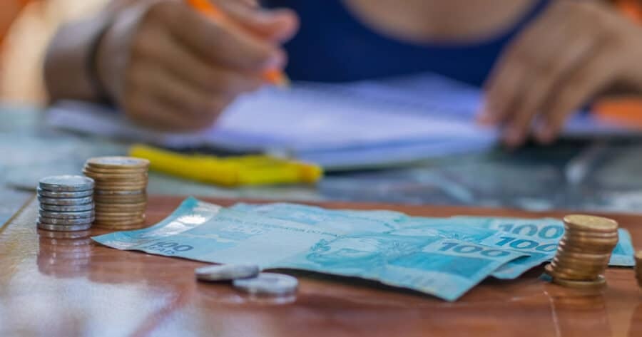 Renda média per capita vai de R$ 1.231 no Maranhão a R$ 4.401 no DF; veja ranking