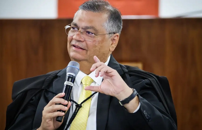 Dino manda TSE analisar possível uso de emendas em campanha eleitoral