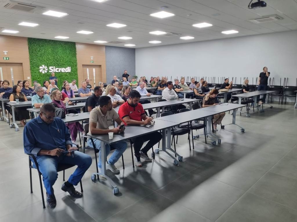 Sicredi explica regras do Fundo Social para entidades