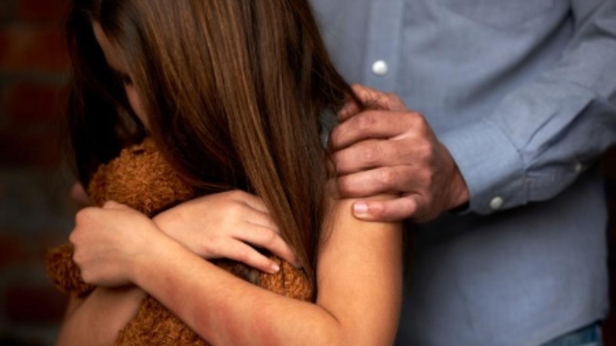 Predadores sexuais costumam ser da família ou conhecidos próximos; entenda