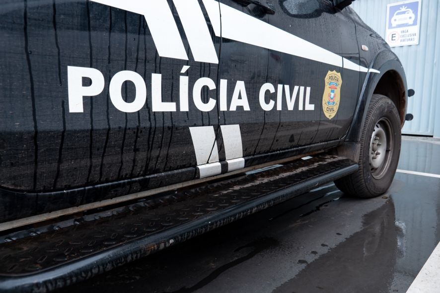 Pai é preso acusado de embriagar e estuprar a filha de 15 anos