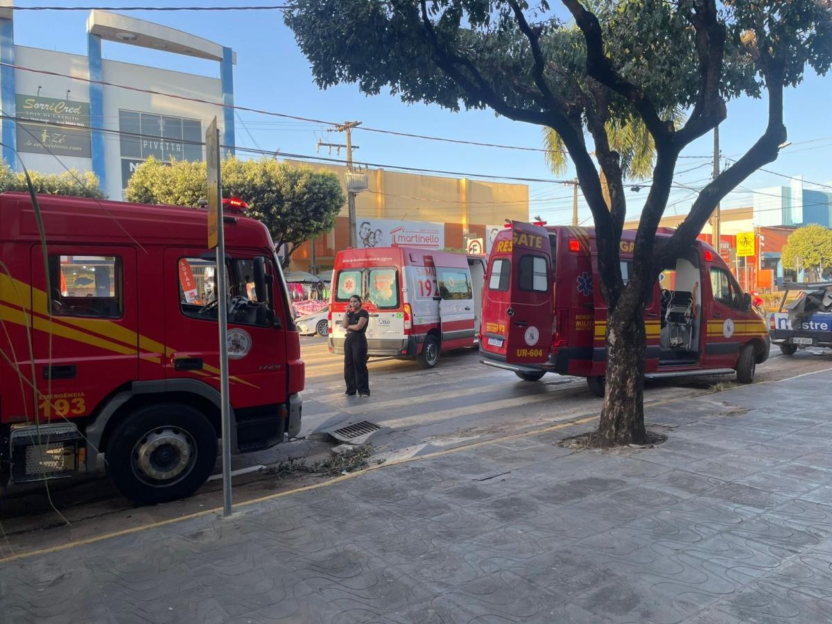 Trabalhador encosta metal em fiação, é eletrocutado e tem 50% do corpo queimado em Sorriso