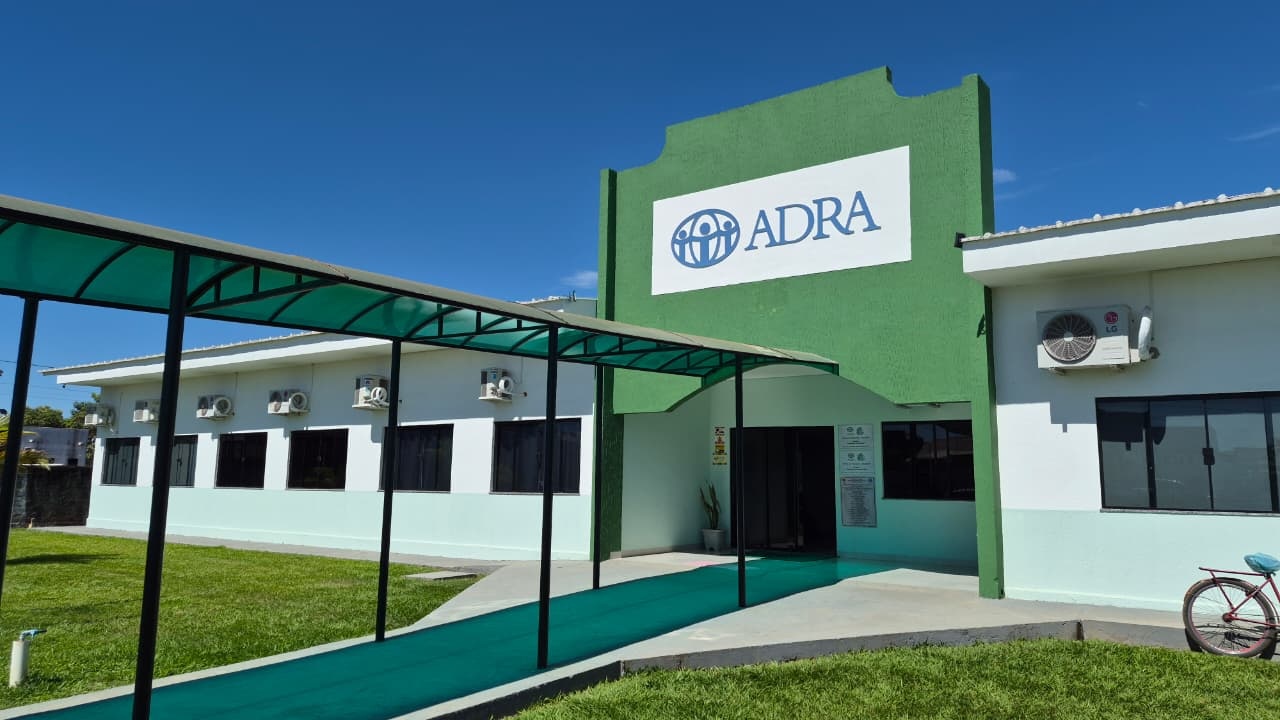 Gratuita, cheia e com fila de espera: o que é a ADRA e o que ela faz em Sinop