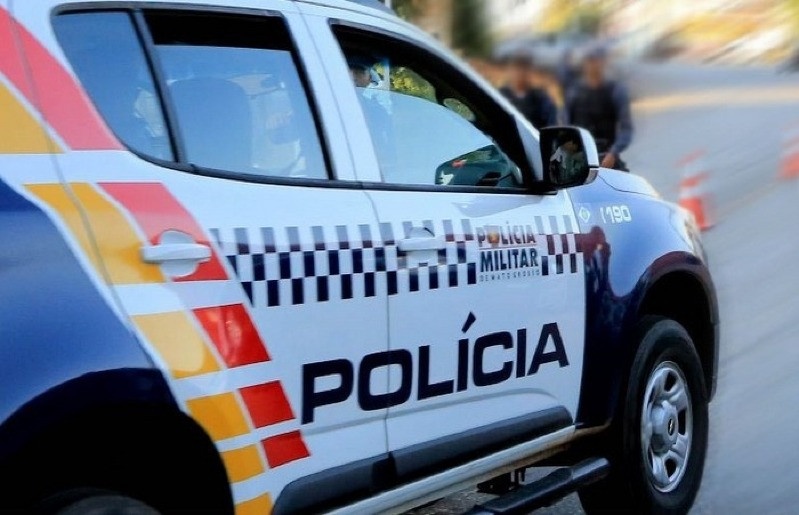 Bandido estupra mulher de 67 anos e morre baleado pela PM em prostíbulo