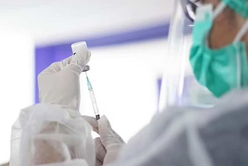 Brasil paralisou a vacinação contra a dengue com o imunizante do Butantan; entenda o motivo