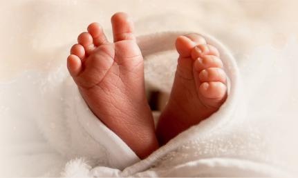Senado aprova projeto que inibe troca de bebês e tráfico de crianças no país