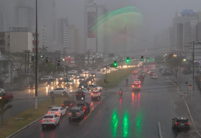 Inmet emite alerta amarelo de tempestade com granizo para mais de 62 cidades de MT