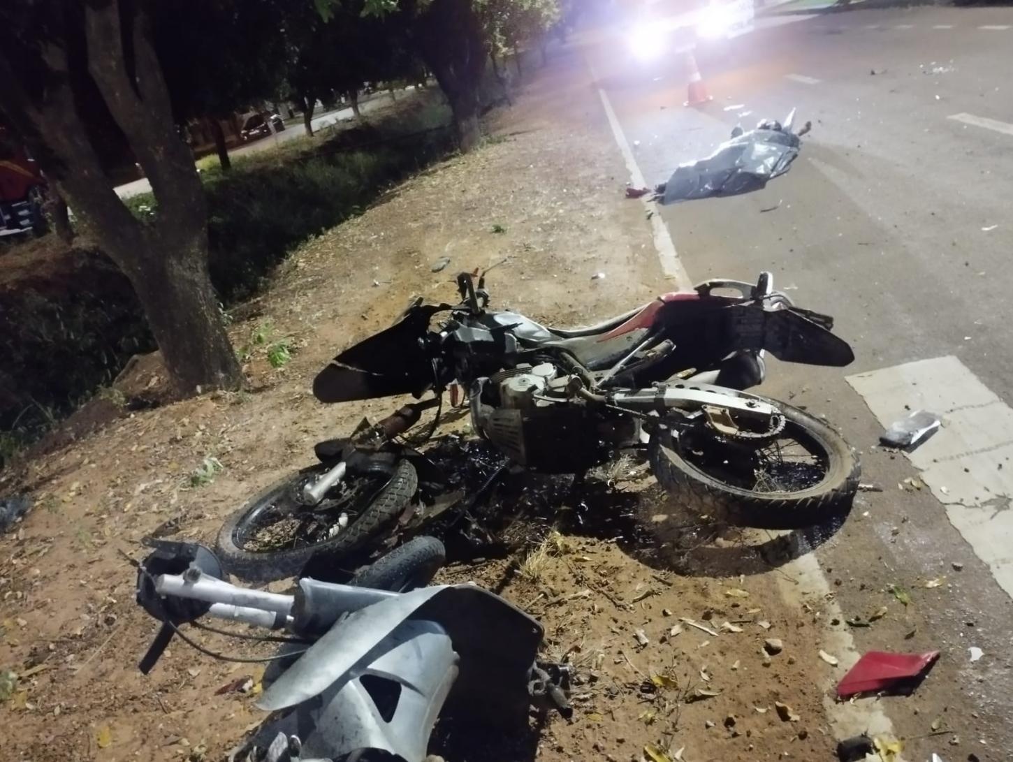 Colisão entre motos mata condutor e deixa outro em estado grave no Jardim Maringá