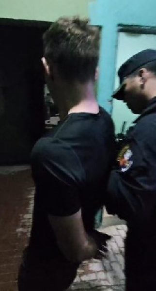 Bêbado, homem invade casa e bate na mãe e avó de 80 anos em Cuiabá