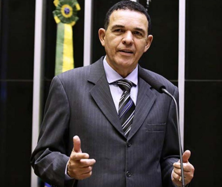 Juarez diz estar 'tranquilo' e nega ter recebido R$ 30 milhões de empresa