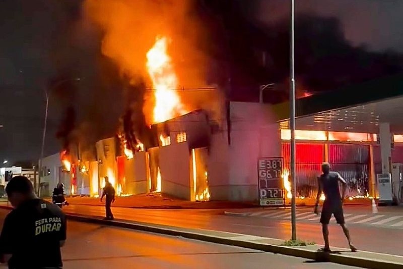 VG decreta calamidade por incêndio em depósito da Educação
