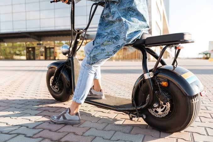 MT registra série de acidentes com bicicletas elétricas; não exigência de CNH e capacete favorecem tragédias