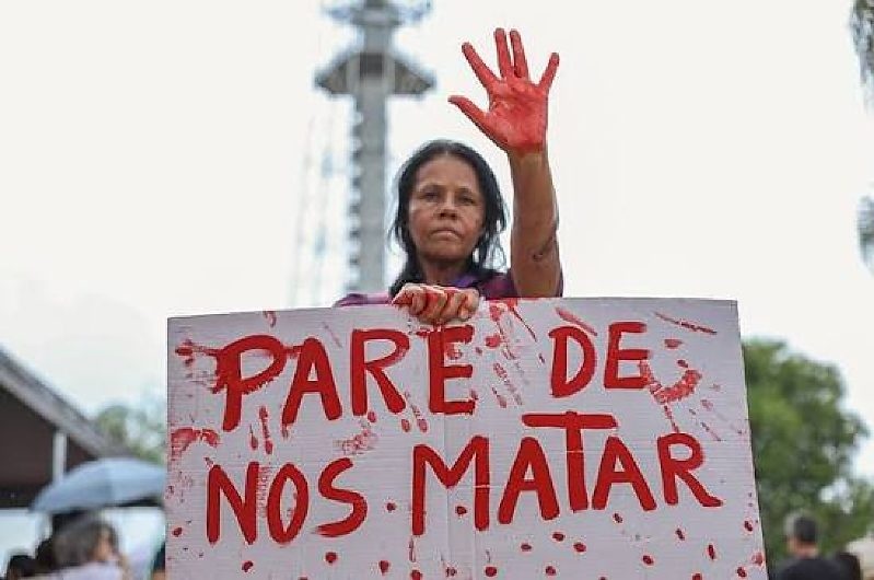 82% dos feminicídios ocorreram na residência das vítimas