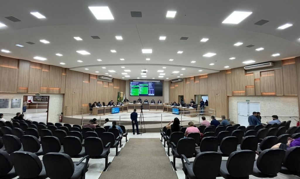 Câmara de Sinop aprova 53 proposituras e convoca sessão extra para concluir votação do Regulariza