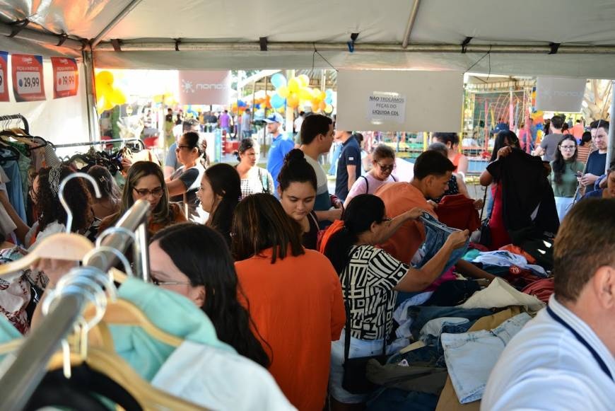 Liquida Sinop 2026 promete agitar a Praça da Bíblia com 12 horas de ofertas e atrações