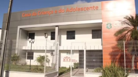 Mãe de bebê de 10 meses morta vítima de estupro estava em casa e achava que filha estava engasgada