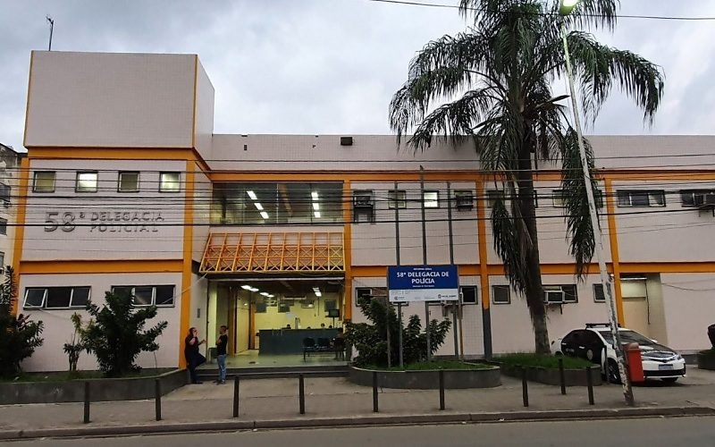 Pai espanca filho de 3 anos após criança urinar e defecar na roupa