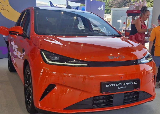 BYD Dolphin híbrido faz mesmo até 71 km/l? Entenda como ele funciona