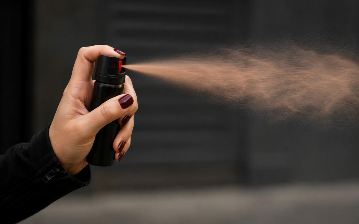 Lei do spray de pimenta avança proteção às mulheres